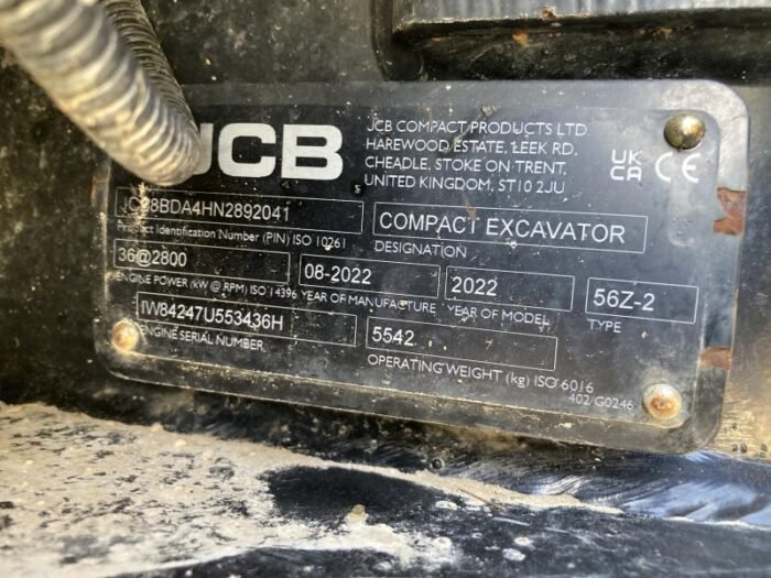 MINI EXCAVADORA JCB 56Z-2 - CABINA - Imagen 11