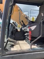 Excavadora de orugas Hyundai HX220L - Imagen 4