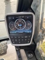 Excavadora de orugas Hyundai HX220L - Imagen 5