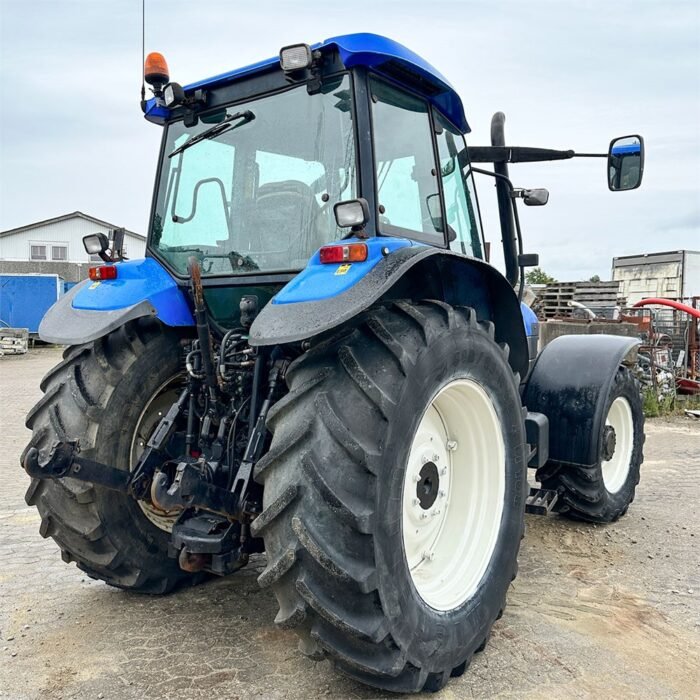 New Holland TM140 - 5,6 toneladas, año 2003 - Imagen 10