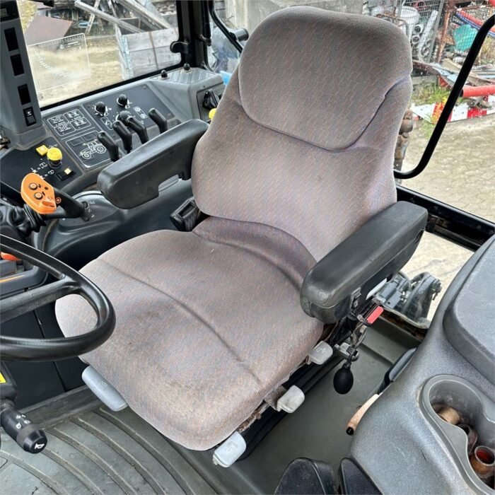 New Holland TM140 - 5,6 toneladas, año 2003 - Imagen 11