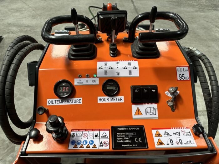 Mini cargador / Ayudante agrícola RAPTOR 600.C - Imagen 7