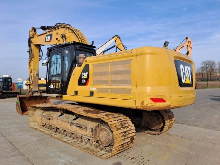 Pala sobre orugas CAT 336 - Imagen 1