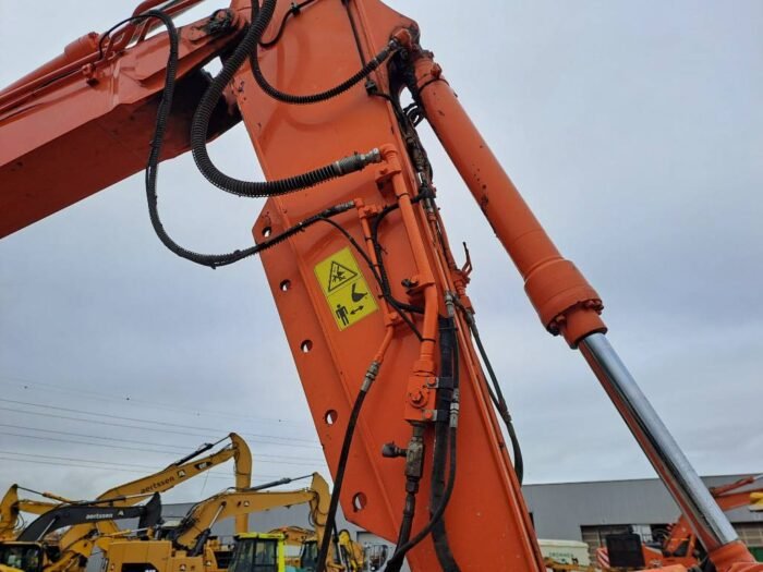 Hitachi ZX140WTB-6 (Topcon GPS + Engcon) - Imagen 3