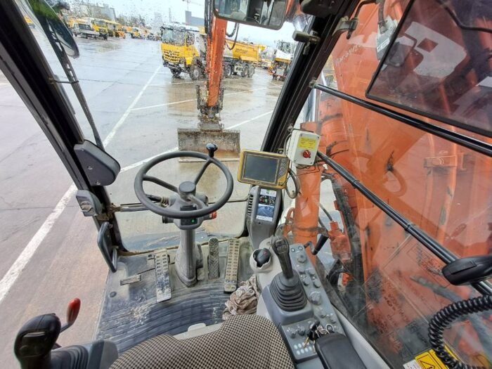 Hitachi ZX140WTB-6 (Topcon GPS + Engcon) - Imagen 24