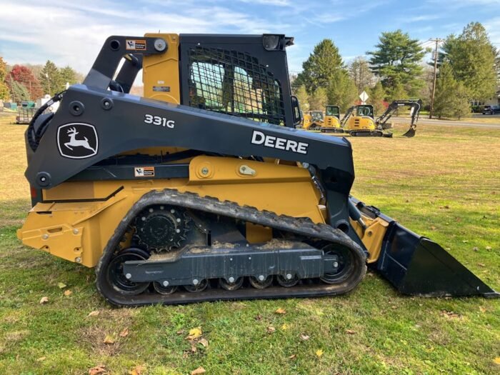 John Deere 331G Año 2023 - Imagen 8