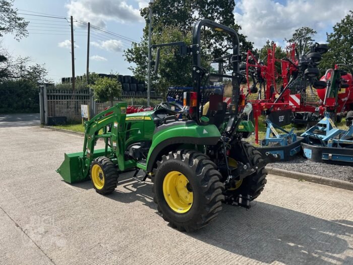 2024 JOHN DEERE 2032R - Imagen 5