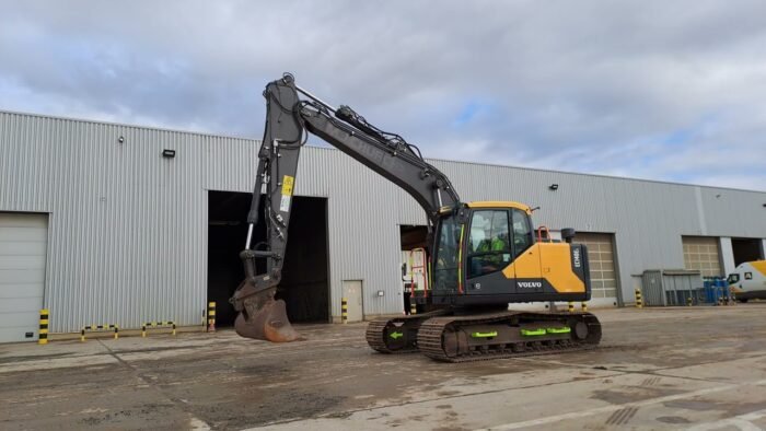 Pala Volvo EC140EL (2 piezas disponibles) - Imagen 3